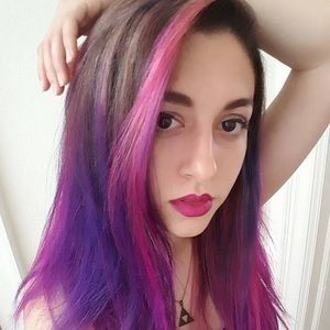 Meet your Posher, Nikki